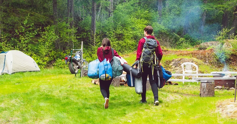 Réussir la soirée : le vrai test du camping romantique