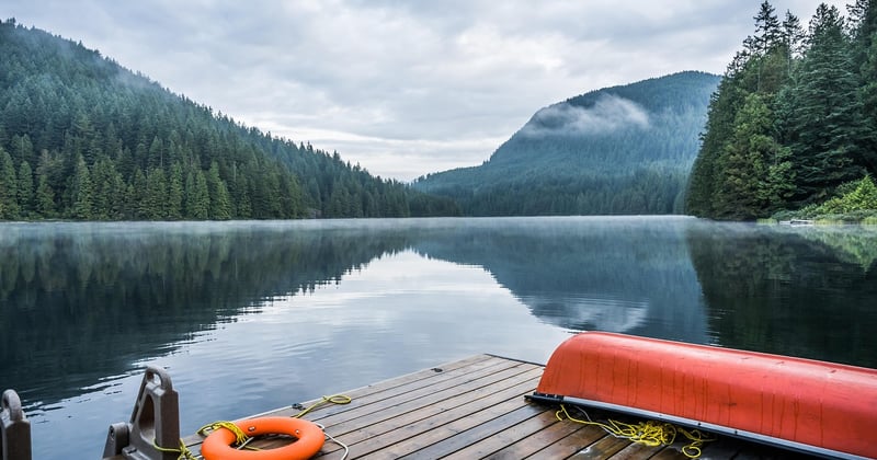 10 activités nautiques en camping au bord d'un lac à tester